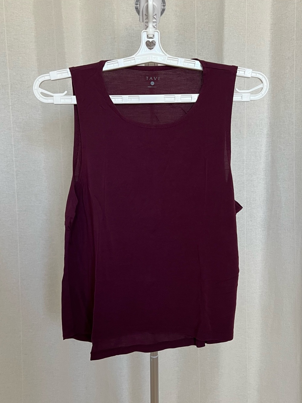 TAVI NOIR DARK CRANBERRY TANK